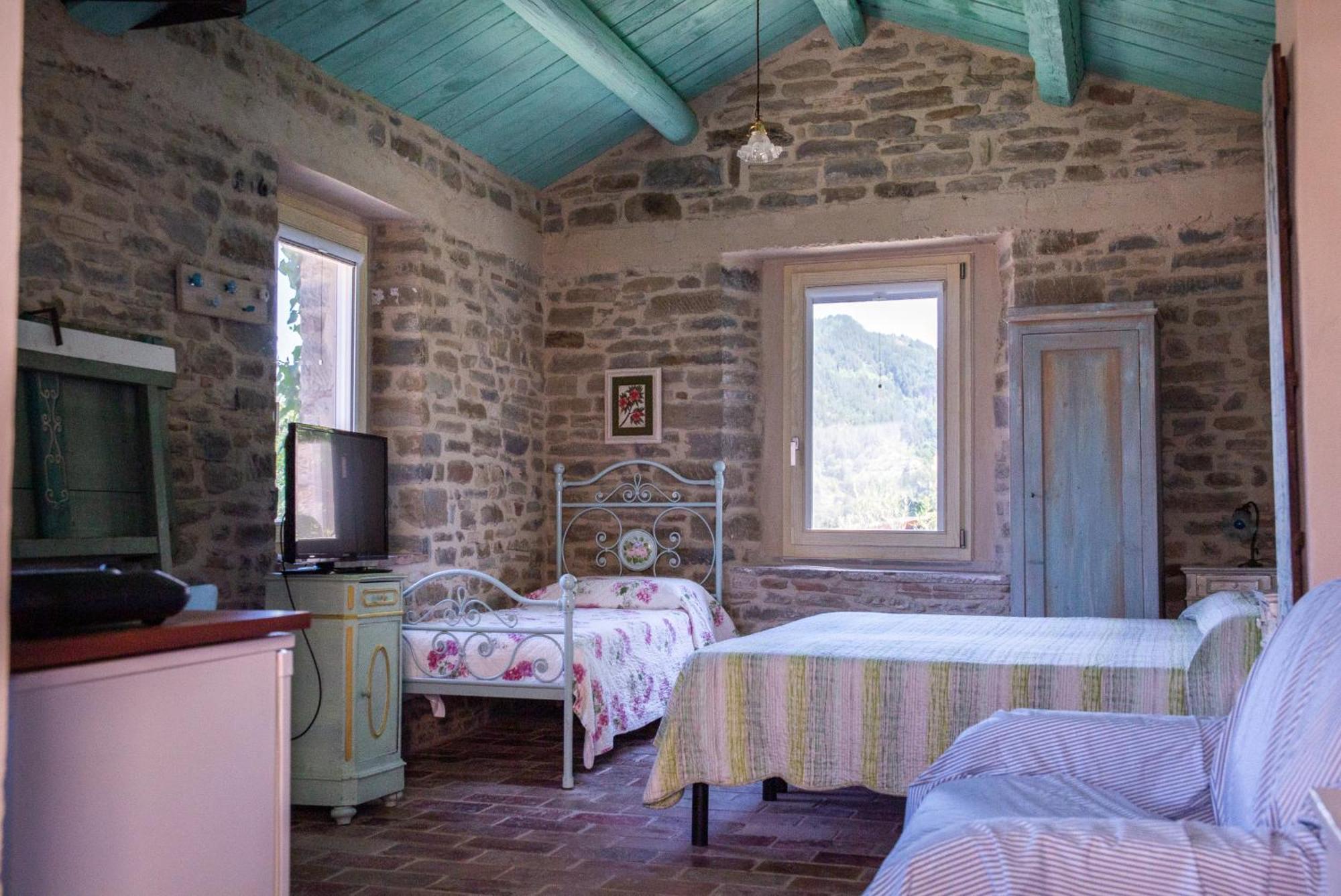 La Locanda Della Campanara Санта-Софія Екстер'єр фото