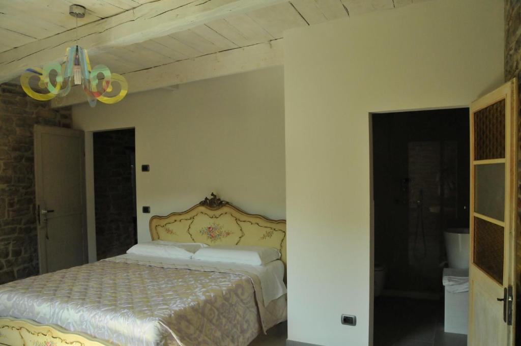 La Locanda Della Campanara Санта-Софія Номер фото
