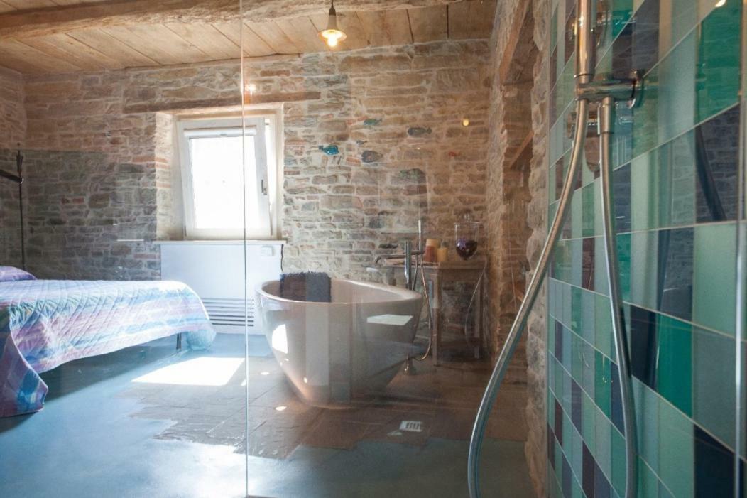 La Locanda Della Campanara Санта-Софія Екстер'єр фото